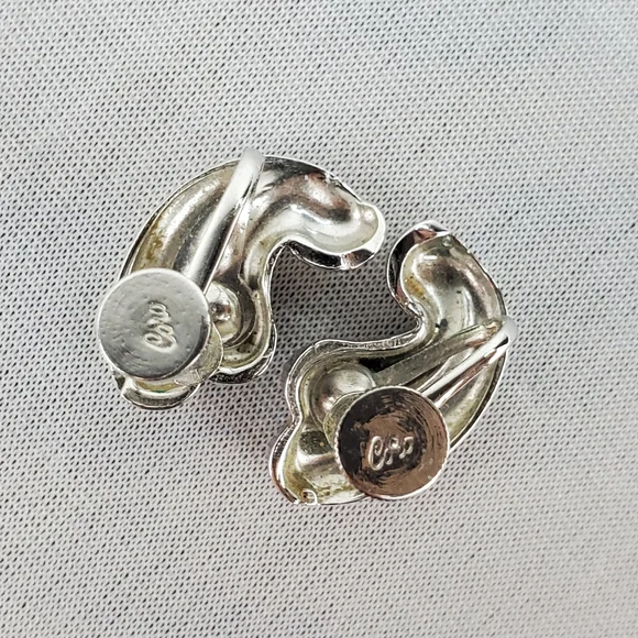 VTG Silver Tone Swirl Coro Signed Screw Back Earrings - Picture 5 of 7